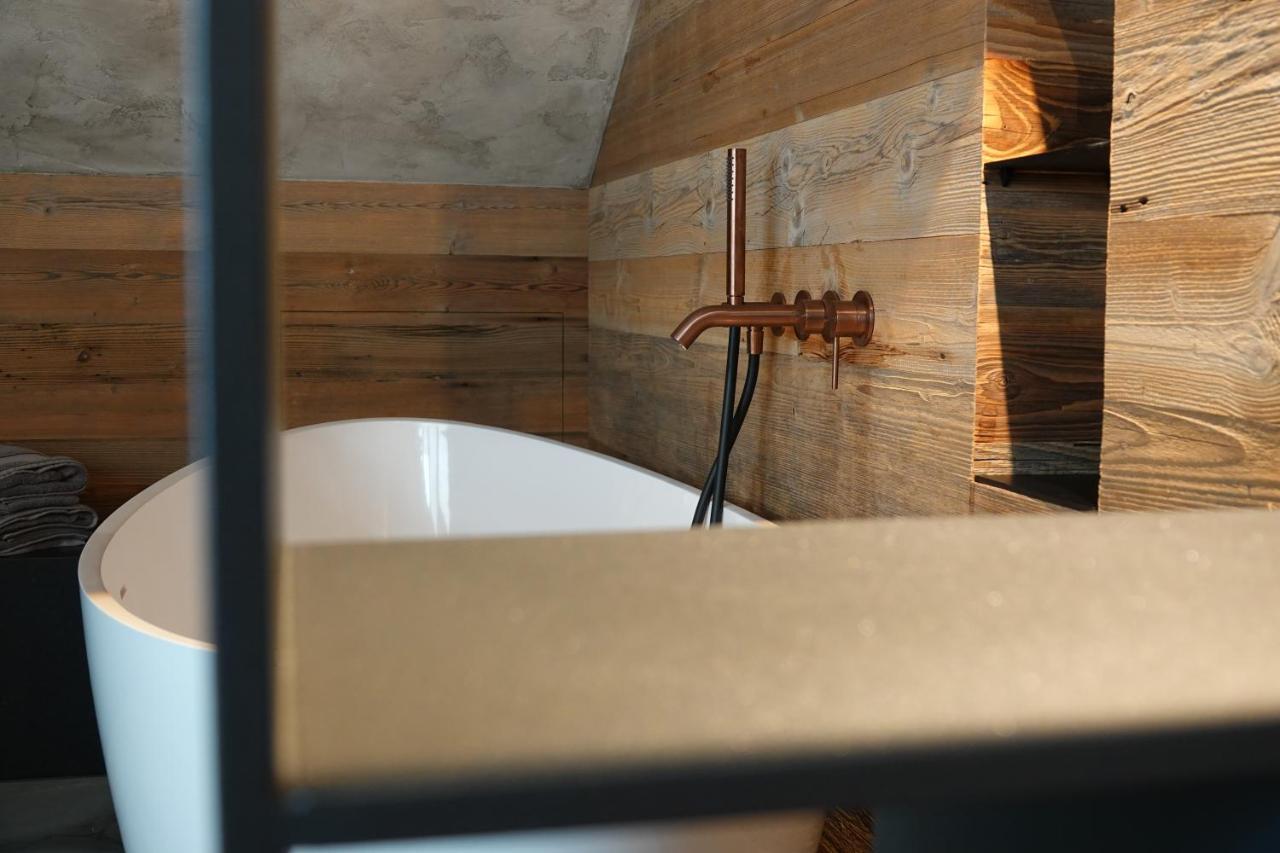 Appartement Der Extraklasse Mit Whirlpool Roding Luaran gambar